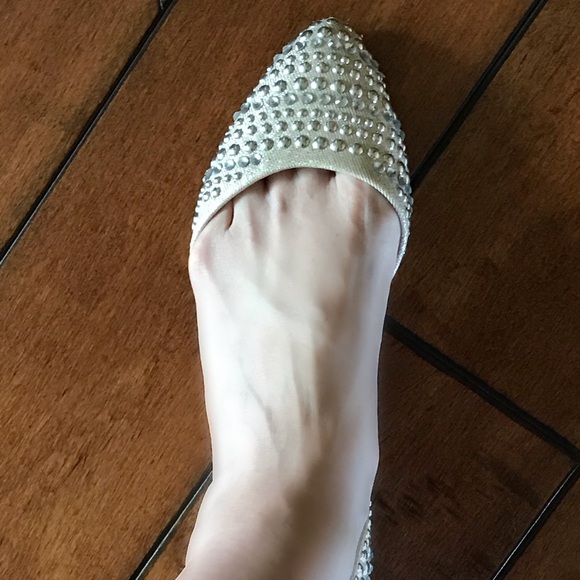 Like new fabric and jeweled flats - Picture 7 of 7